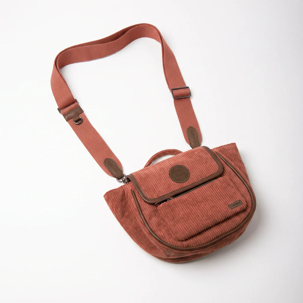 Crossbody Wanderer Mora